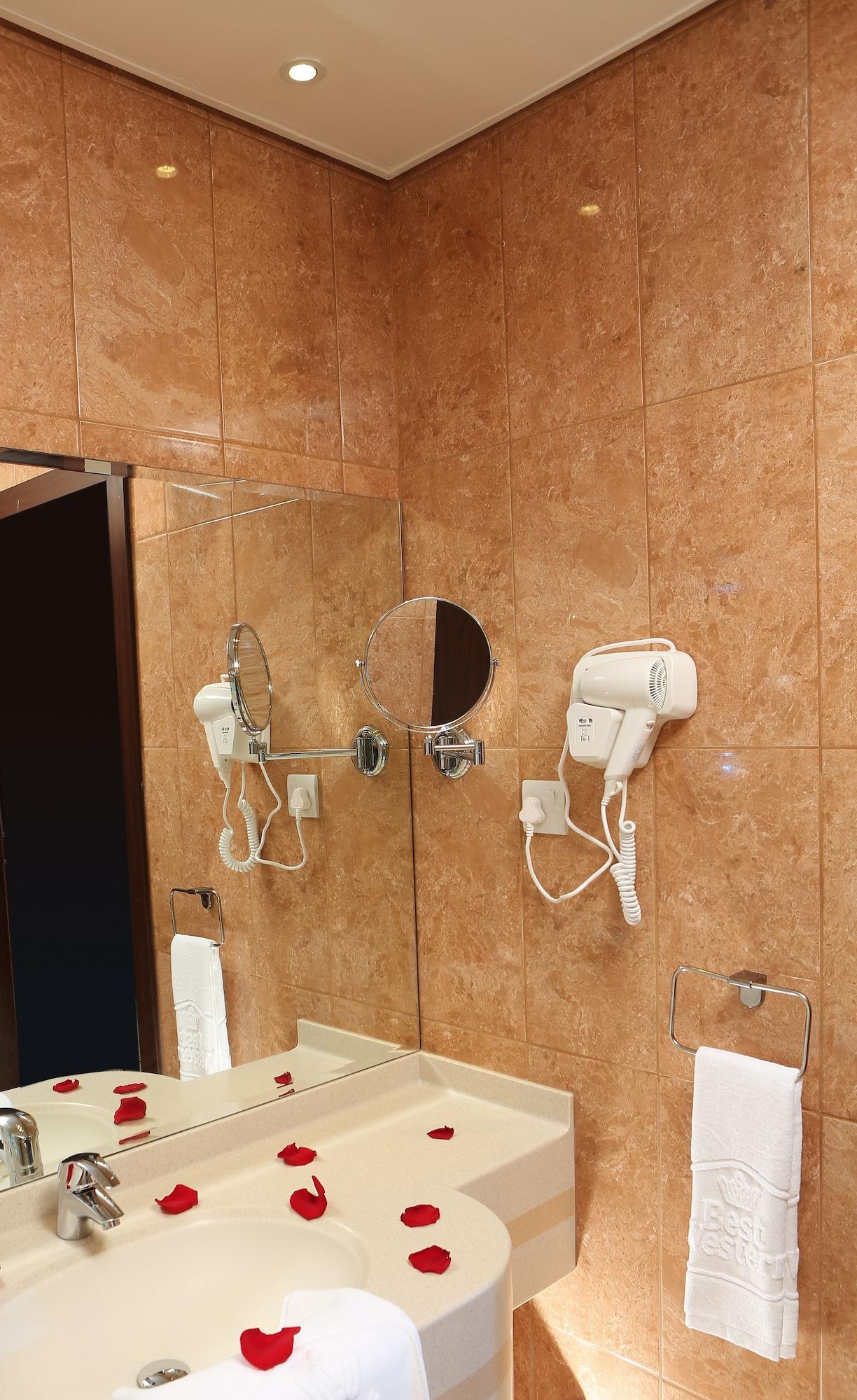 Best Western Plus Salmiya Kuwait City Екстер'єр фото